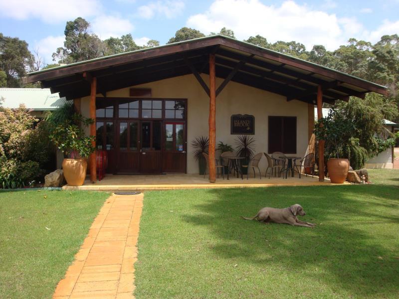 Island Brook Estate Winery And Chalets Margaret River Екстериор снимка